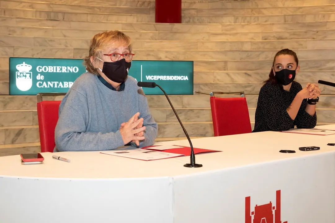 Las directoras generales de Acci&oacute;n Cultural, Gema Agudo, y de Juventud, Irene Lanuza, presentan 'Christmas edition'