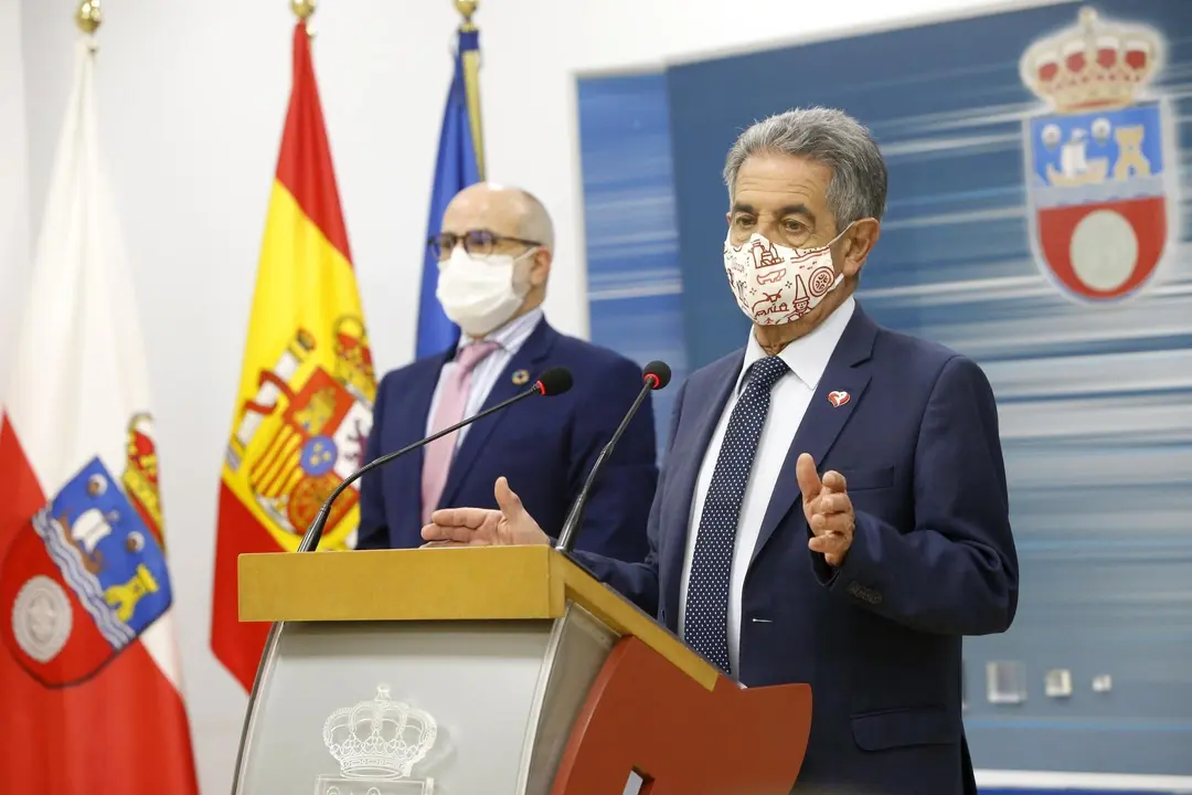 10:00 horas. Sala de Prensa del Gobierno de Cantabria
El presidente de Cantabria, Miguel &Aacute;ngel Revilla, informa, en rueda de prensa, de las medidas de cara a la Navidad en relaci&oacute;n con la COVID-19.
17 dic 20