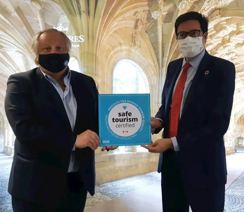 Entrega sello Safe Tourism Certified