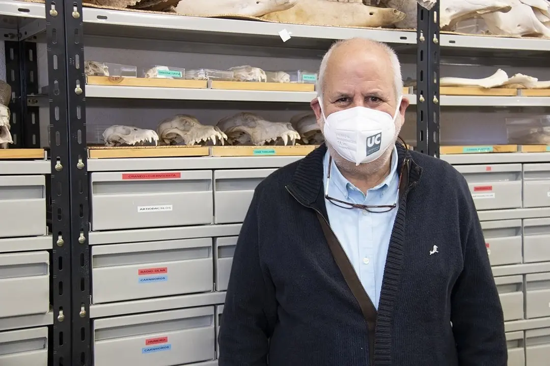 Nota Uc Medalla Plata Manuel R. Gonz&aacute;lez Morales