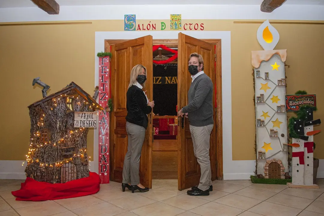 La Casa de Cultura de Puente San Miguel preparada para la visita de los Reyes Magos
