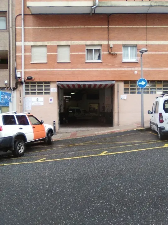 Licitaci&oacute;n materiales obras castro