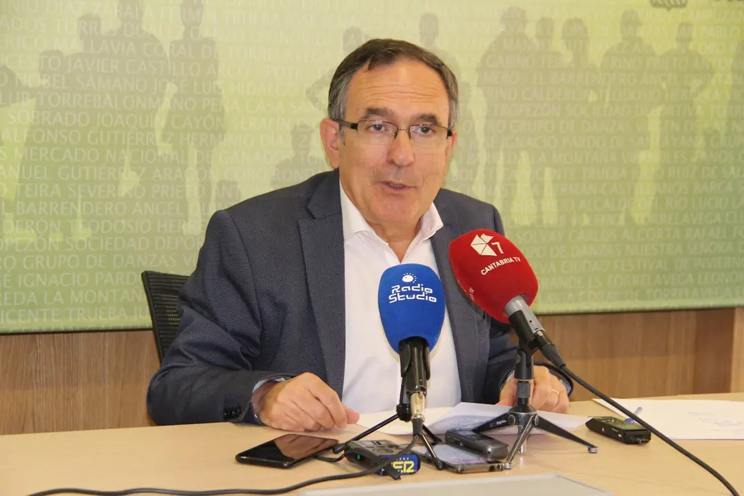 Torrelavega.- El Ayuntamiento reorganizar&aacute; el servicio de limpieza de dependencias municipales