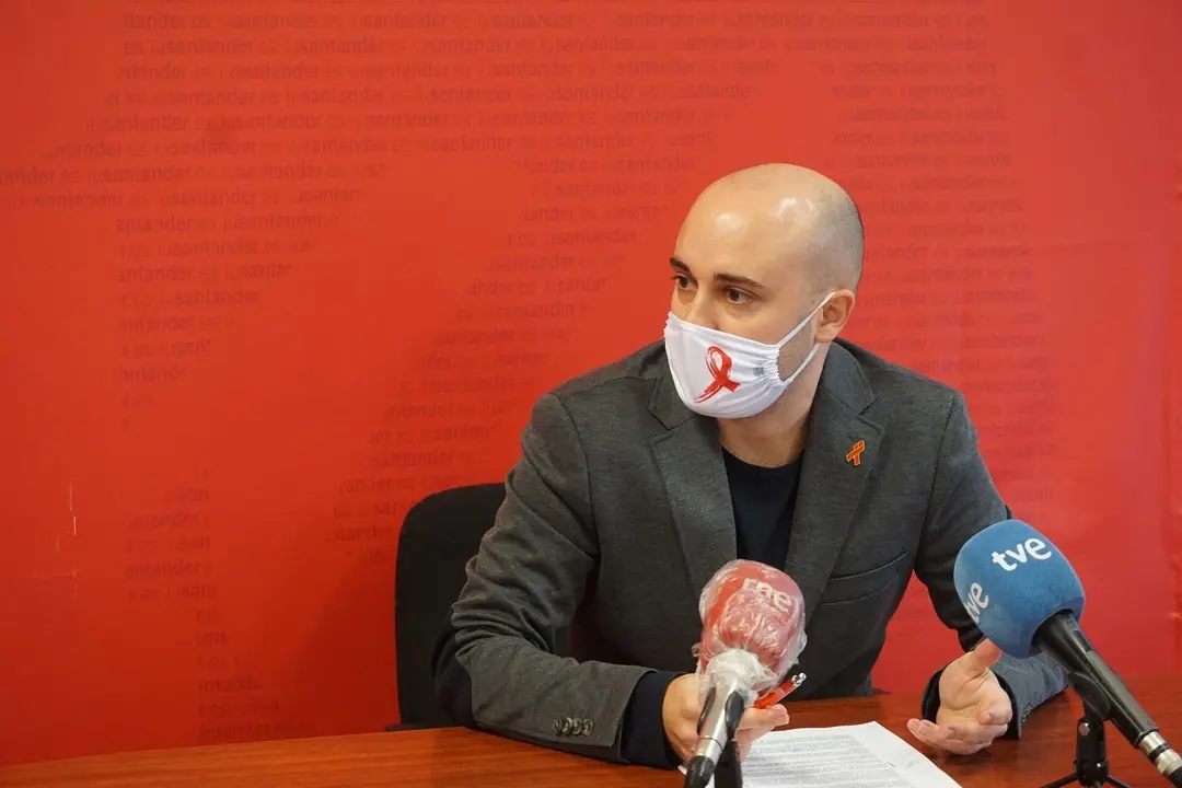 El coordinador auton&oacute;mico de IU Cantabria, Israel Ruiz Salm&oacute;n