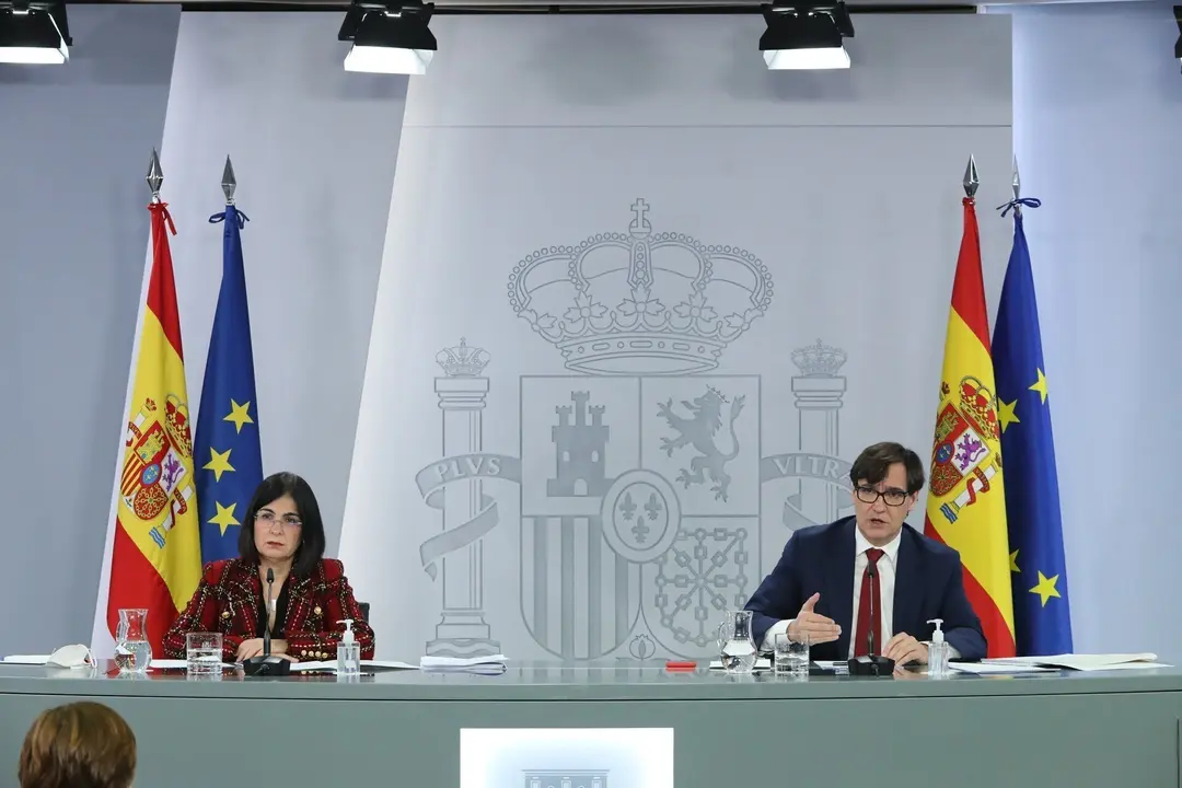 La ministra de Pol&iacute;tica Territorial, Carolina Darias y el ministro de Sanidad, Salvador Illa en rueda de prensa tras la Reuni&oacute;n del Comit&eacute; de seguimiento del coronavirus en el Complejo de la Moncloa