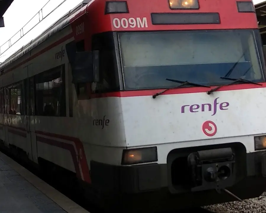 Tren de Renfe Cercan&iacute;as en Madrid.