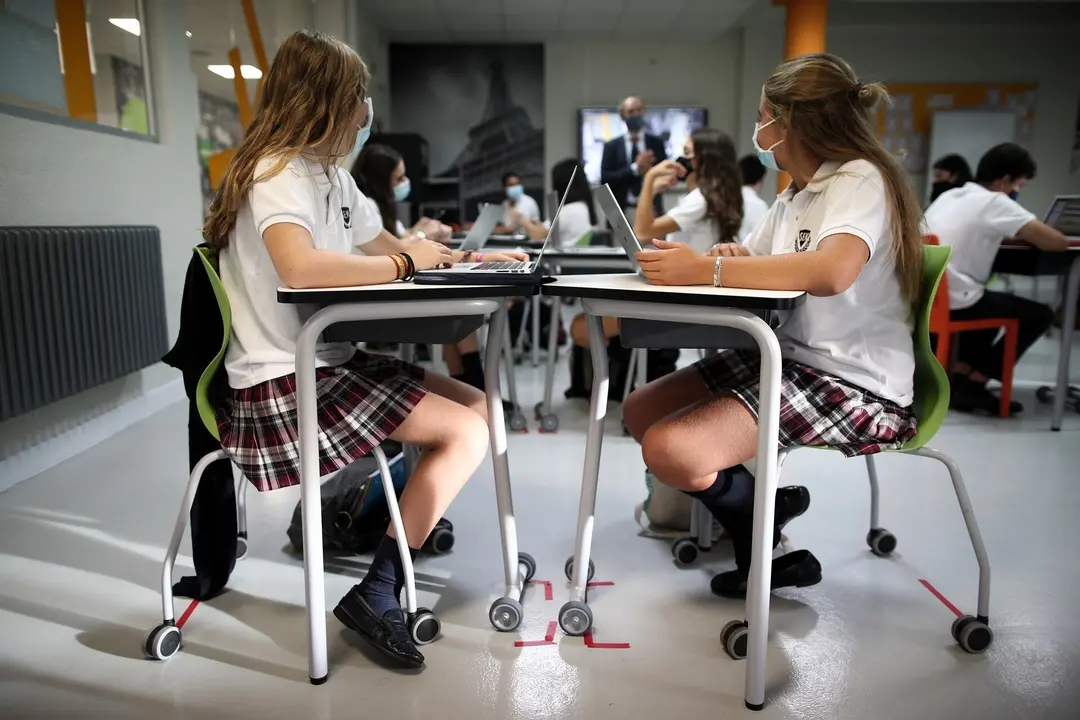 Alumnos en un colegio.