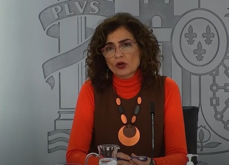 La portavoz del Gobierno, María Jesús Montero, en rueda de prensa tras la reunión del Consejo de Ministros del 12 de enero de 2021.