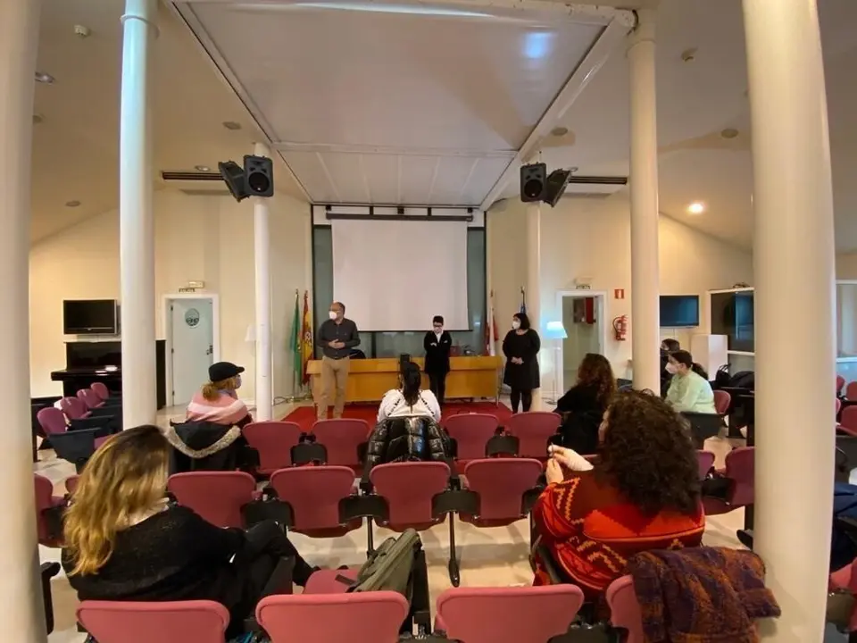 Comienzo de  la lanzadera de empleo de Castro