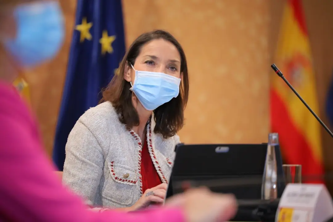 La ministra de Industria, Comercio y Turismo, Reyes Maroto,  