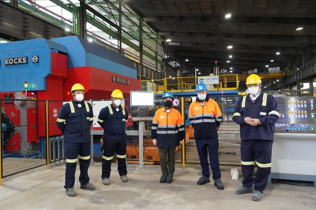 Pedro Azpiazu, Arantxa Tapia y Jos&eacute; Antonio Jainaga en Sidenor Basauri