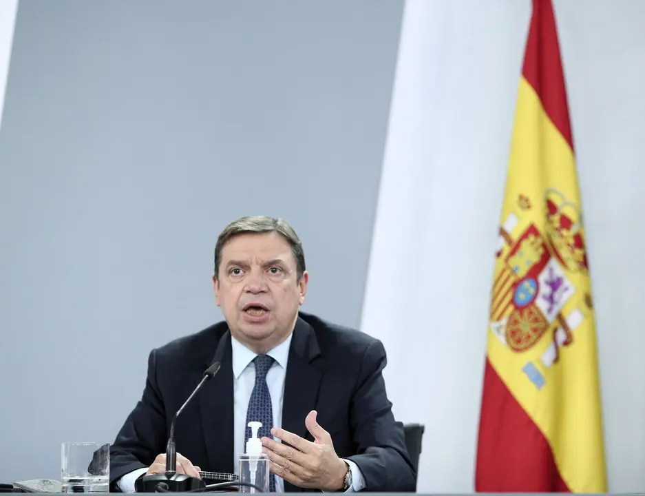 Imagen de archivo del ministro de Agricultura, Pesca y Alimentaci&oacute;n, Luis Planas, en una rueda de prensa