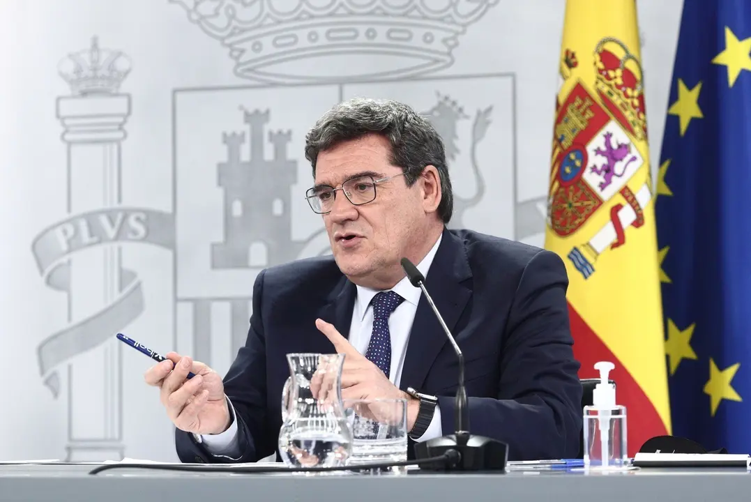 El ministro de Inclusi&oacute;n, Seguridad Social y Migraciones, Jos&eacute; Lu&iacute;s Escriv&aacute;, urante una rueda de prensa posterior al Consejo de Ministros