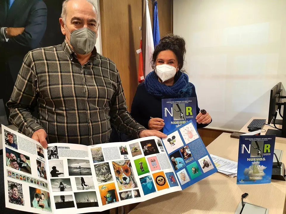 La concejala de Cultura, Esther V&eacute;lez, presenta la exposici&oacute;n 'Nuevos y Raros', comisionada por Jos&eacute; Alberto P&eacute;rez