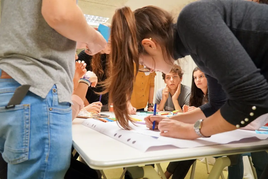 Edici&oacute;n VIII del programa e2.-Archivo