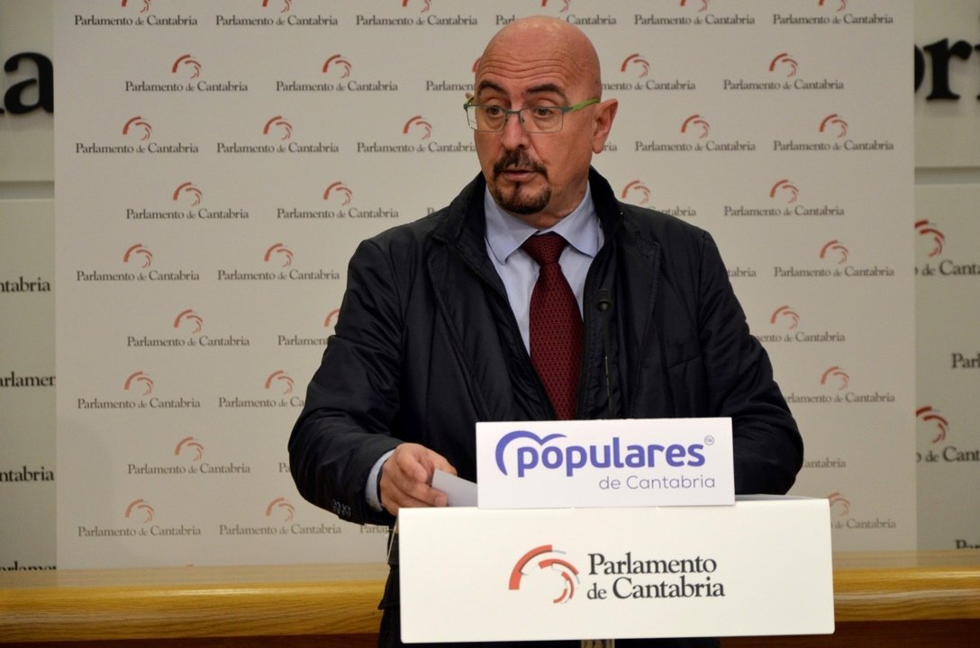 El portavoz de Sanidad del PP de Cantabria y diputado regional César Pascual