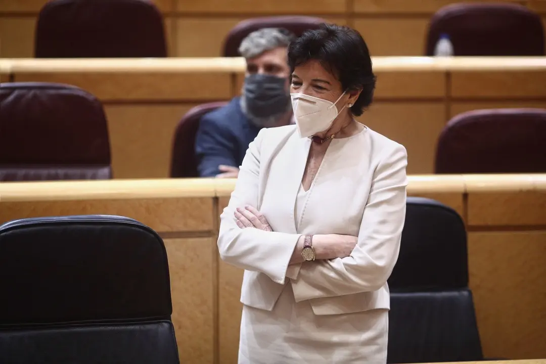 La ministra de Educaci&oacute;n, Isabel Cela&aacute; durante una sesi&oacute;n plenaria en el Senado, en Madrid (Espa&ntilde;a), a 23 de diciembre de 2020. El Senado cierra este a&ntilde;o 2020 con el pleno de hoy, en el que se debate y vota el proyecto de ley de reforma educativa conocida