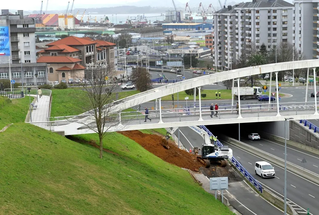 Obras de estabilizaci&oacute;n del talud de acceso al t&uacute;nel del Distribuidor de La Marga
