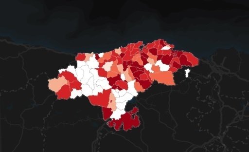 Mapa de la incidencia acumulada a 14 días de los municipios cántabros. Las zonas más oscuras, las de niveles más altos