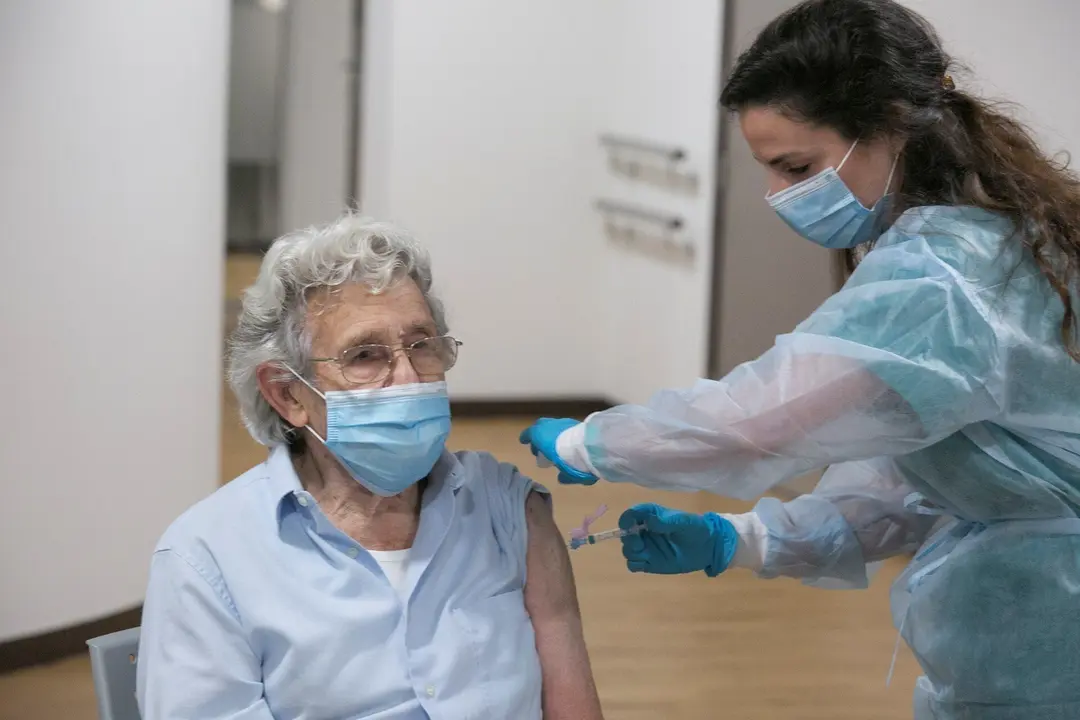 Vacunaci&oacute;n en el Centro Polivalente de Recursos Residencia Mixta de Gij&oacute;n