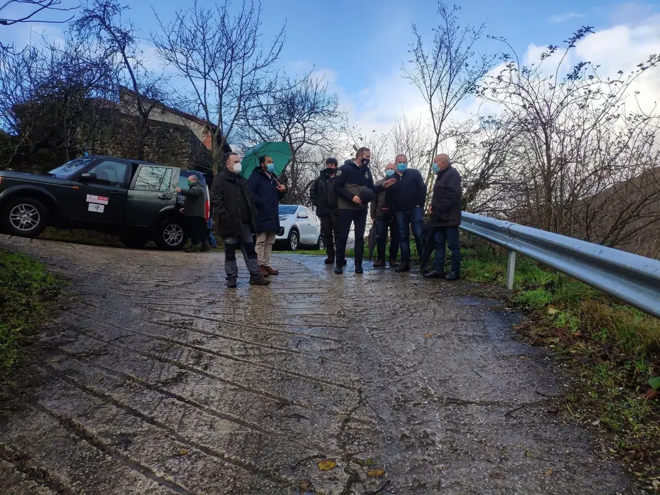 Desarrollo Rural mejora del camino de Via&ntilde;a