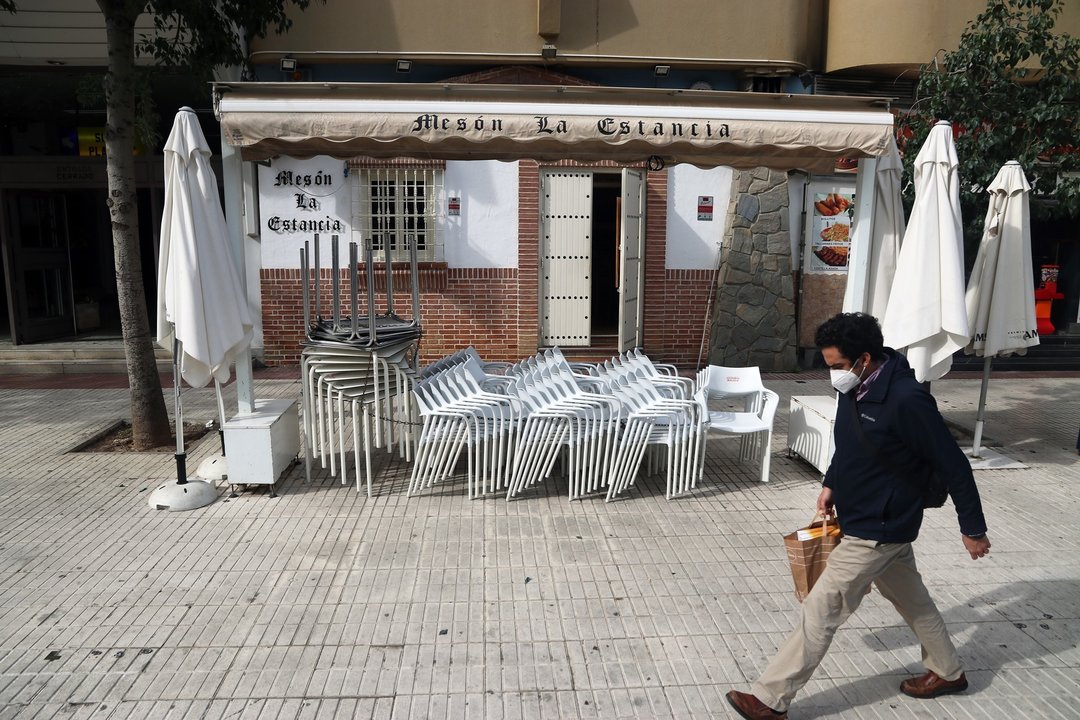 Bar cerrado en Málaga por las restricciones Covid