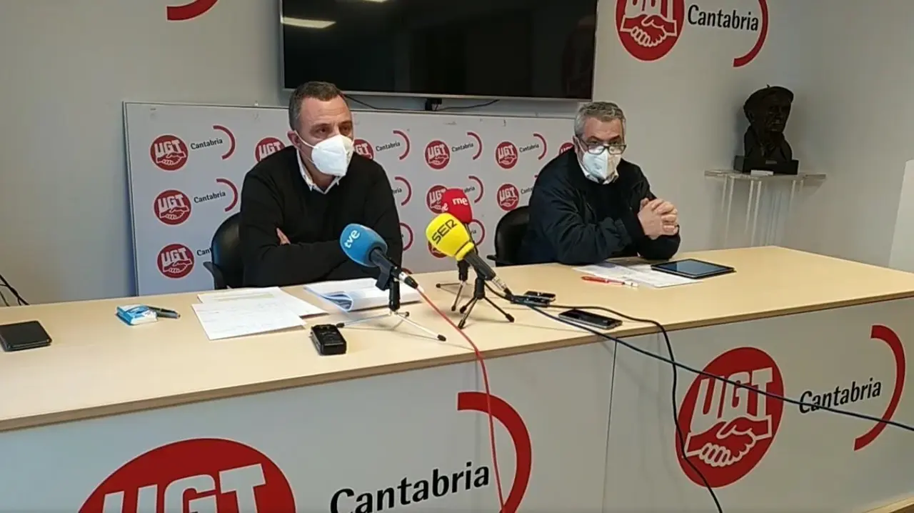 Secretarios generales de UGT y CCOO Cantabria, Mariano Carmona y Carlos S&aacute;nchez