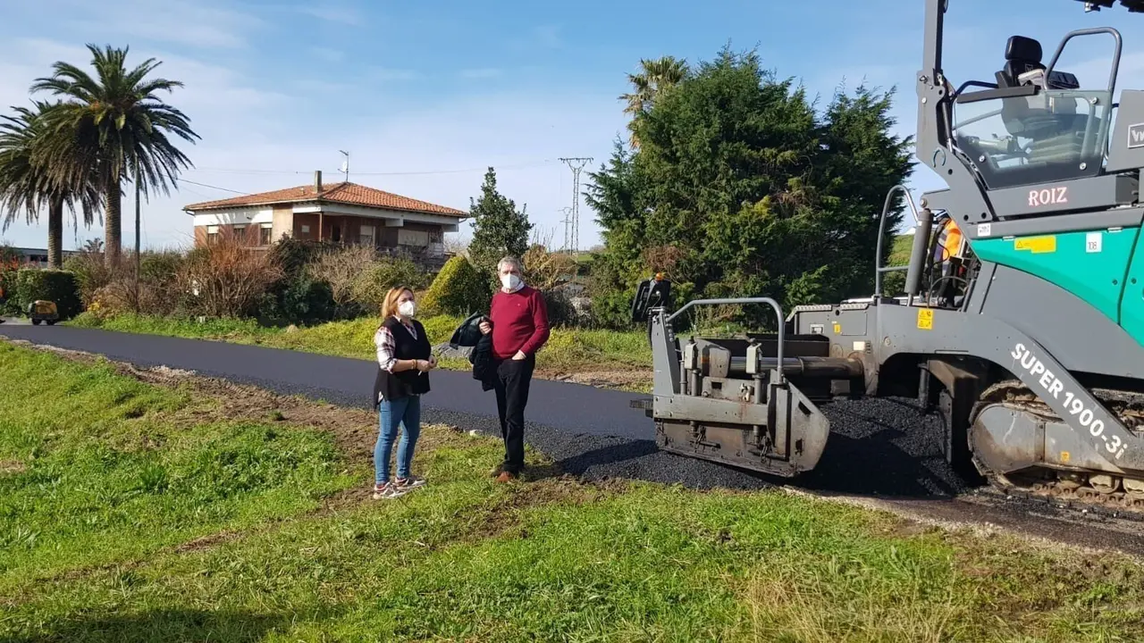 Asfaltado en Tagle (Suances)
