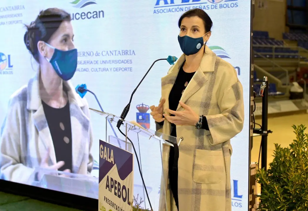 Gema Igual en el acto del sorteo de la Liga Rucecan y Copa Apebol