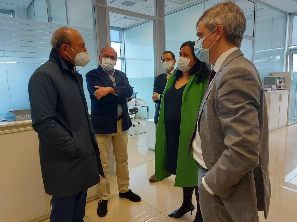 El consejero de Industria, Javier L&oacute;pez Marcano (izda), y el director general de Innovaci&oacute;n, Jorge Muyo