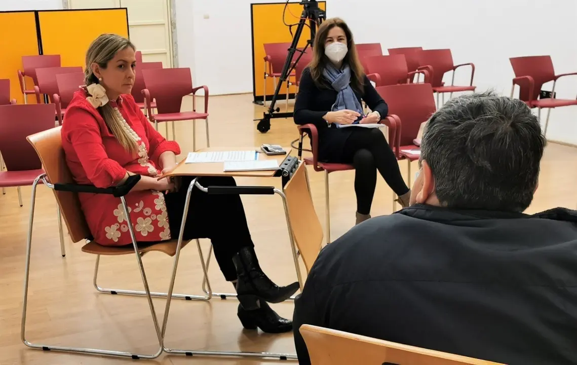 Reuni&oacute;n diputada Cs, Marta Garc&iacute;a, con afectados por la Ley de Montes