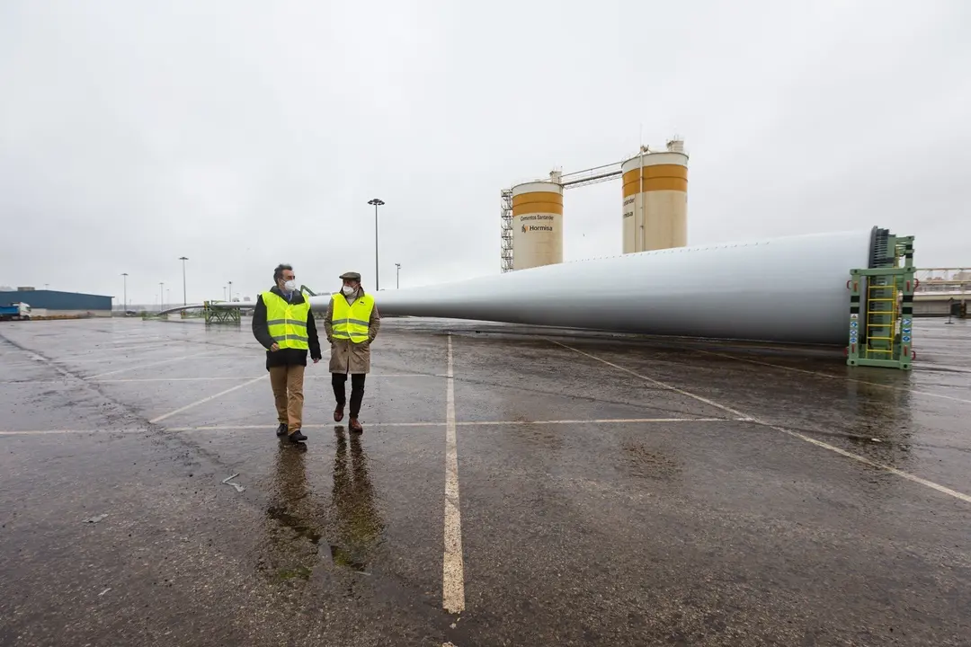El consejero de Industria, Turismo, Innovaci&oacute;n, Transporte y Comercio, Javier L&oacute;pez Marcano, realiza un encuentro institucional con el presidente de la Autoridad Portuaria de Santander, Francisco Mart&iacute;n