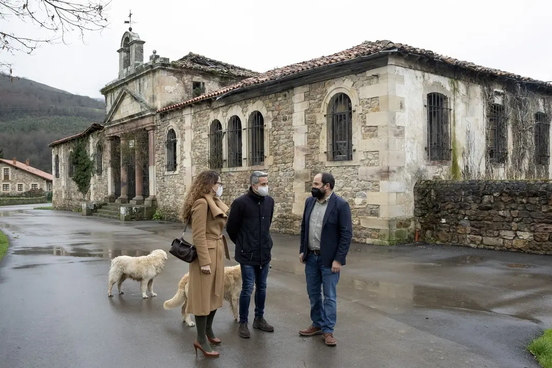 El Vicepresidente Y Consejero De Universidades, Igualdad, Cultura Y Deporte, Pablo Zuloaga, En Las Escuelas De Ter&aacute;n