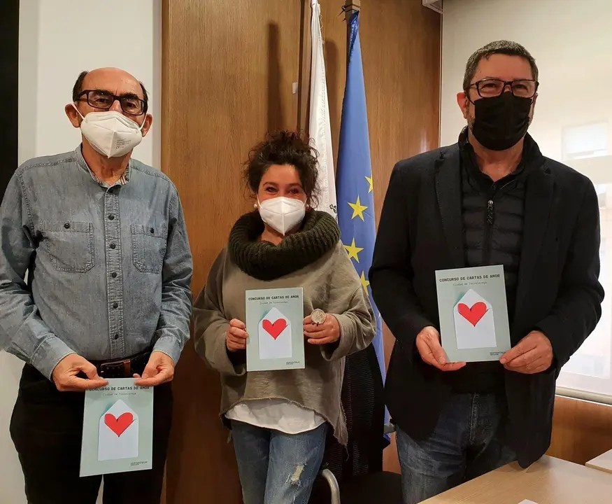 Presentaci&oacute;n del libro con los escritos premiados en el concurso de cartas de amor