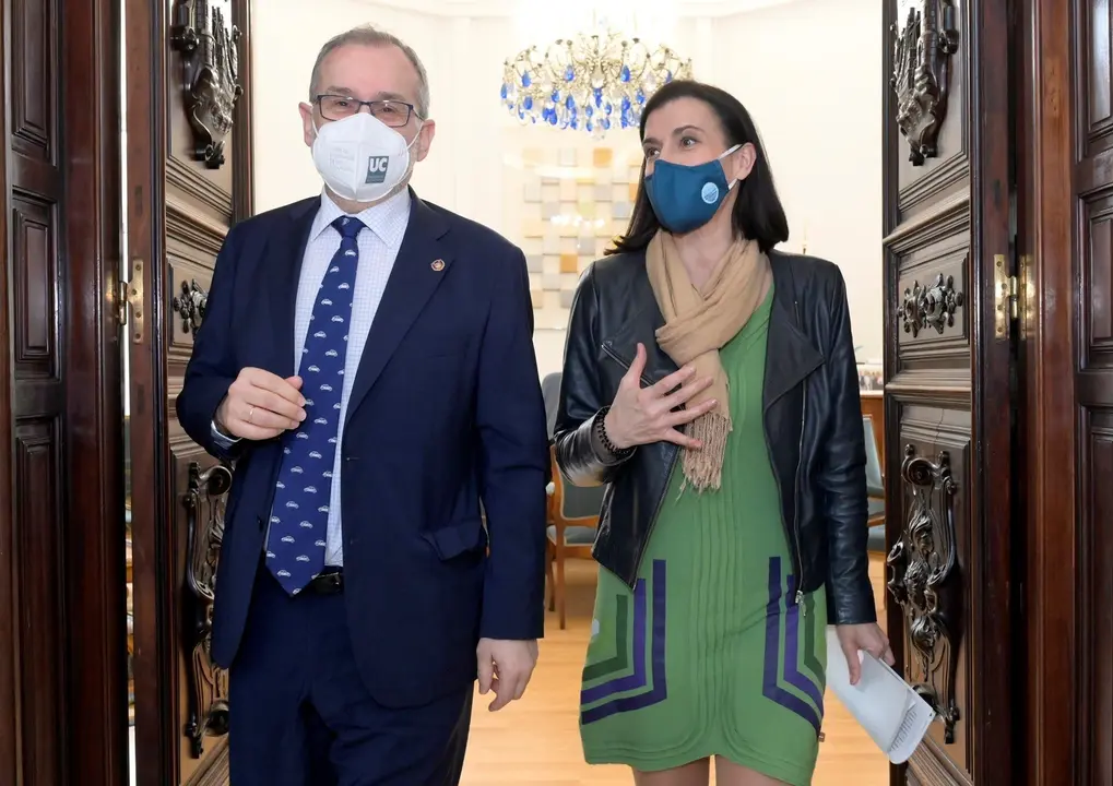 Ayuntamiento y Universidad refrendan su colaboraci&oacute;n en su primera reuni&oacute;n tras la reelecci&oacute;n de Pazos