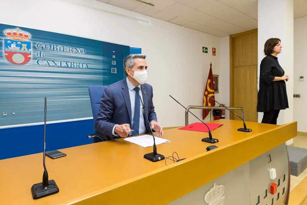 Zuloaga en rueda de prensa