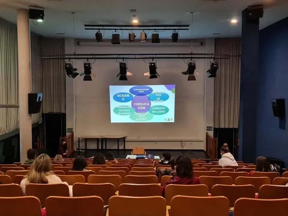 Cursi 'Noja Coeduca'