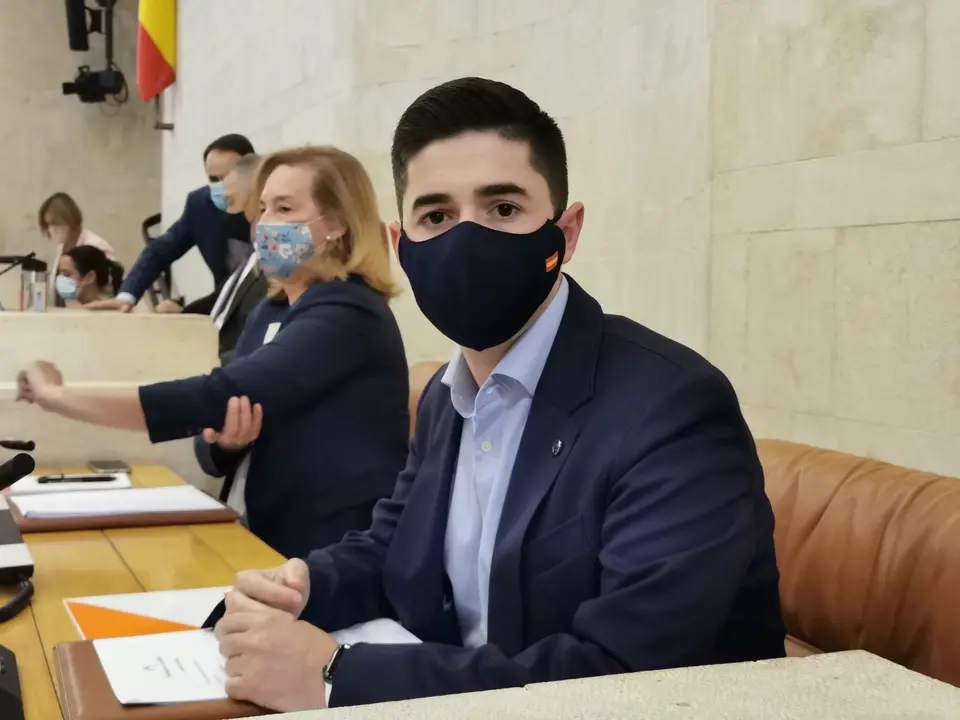 El diputado de Cs en el Parlamento de Cantabria Diego Mara&ntilde;&oacute;n