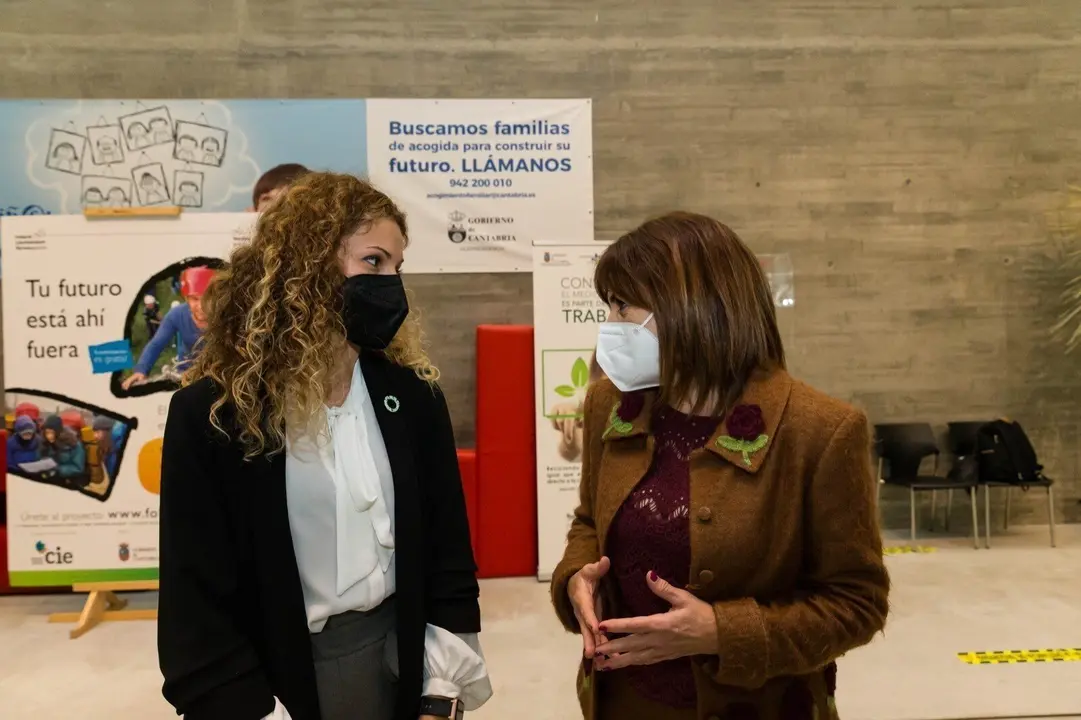 La delegada del Gobierno en Cantabria, Ainoa Qui&ntilde;ones, y la consejera de Empleo y Pol&iacute;ticas Sociales, Ana Bel&eacute;n &Aacute;lvarez, mantienen una reuni&oacute;n en el ICASS