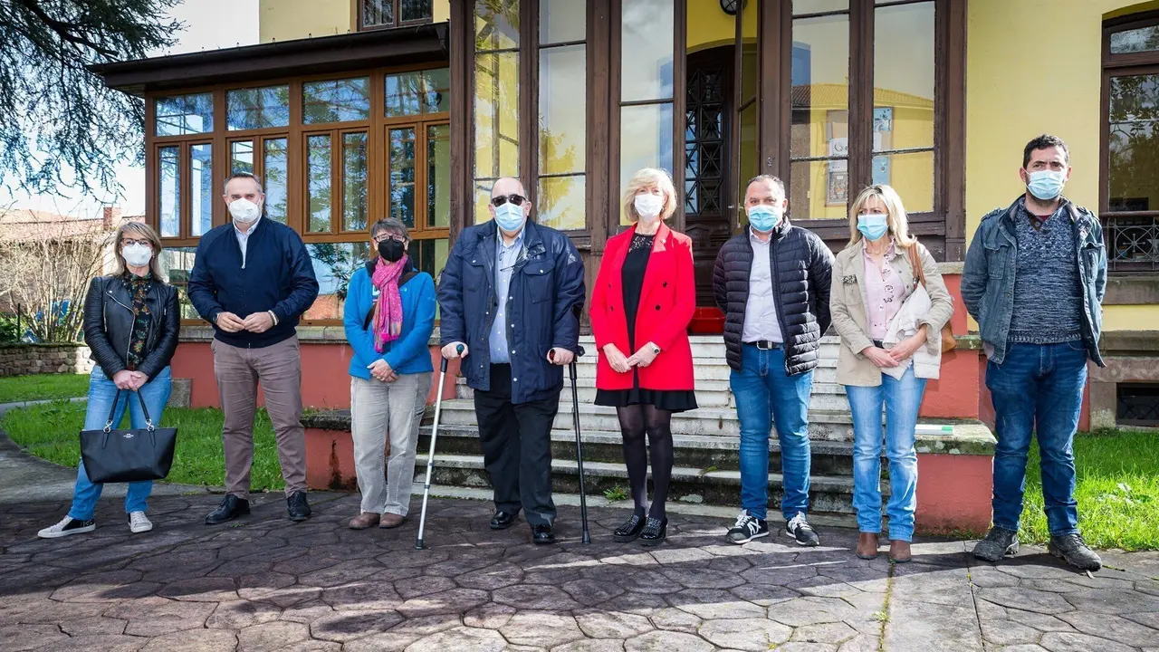 La consejera de Educaci&oacute;n y Formaci&oacute;n Profesional, Marina Lomb&oacute;, en Cabez&oacute;n de la Sal