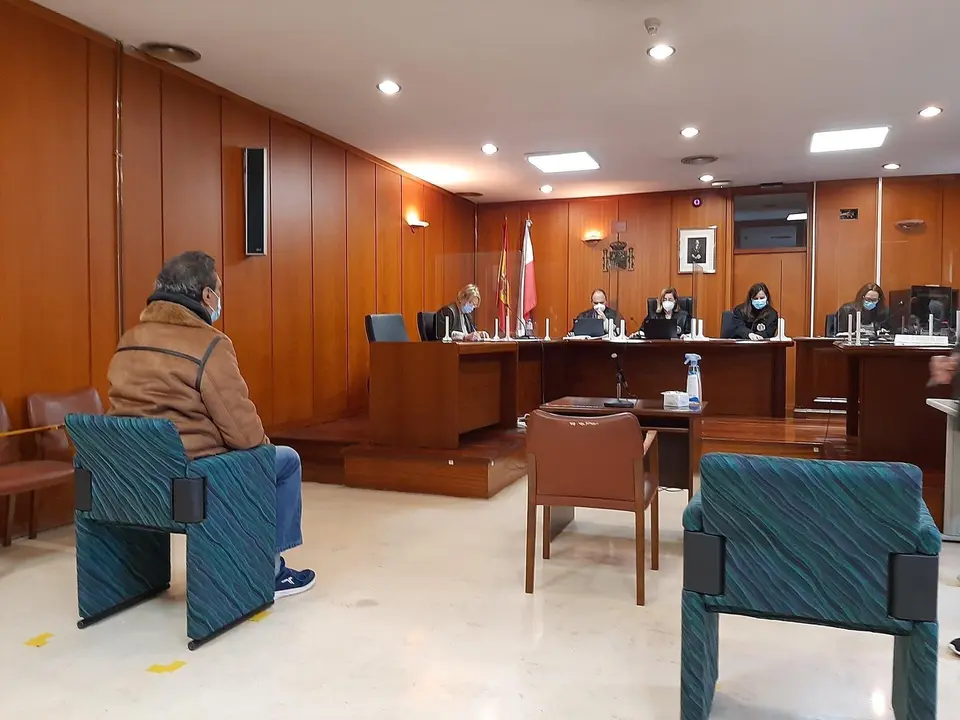 El acusado de abusar de su compa&ntilde;ero del psiqui&aacute;trico lo niega: No pas&oacute; "nada de nada"