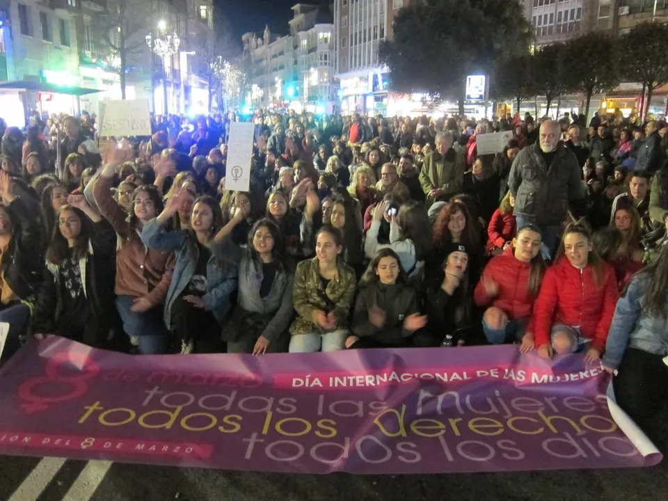 Archivo - Manifestaci&oacute;n del 8M en Santander 