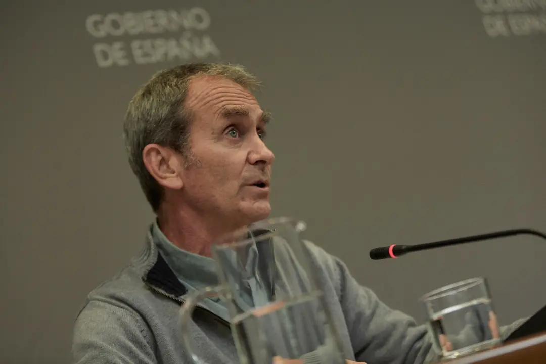 El director del Centro de Coordinaci&oacute;n de Alertas y Emergencias Sanitarias (CCAES), Fernando Sim&oacute;n, durante una rueda de prensa para informar sobre el seguimiento de la pandemia por COVID-19, en Madrid (Espa&ntilde;a), a 25 de febrero de 2021.