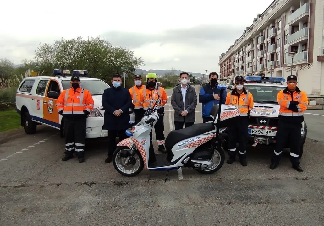 Veh&iacute;culo de protecci&oacute;n civil en Colindres