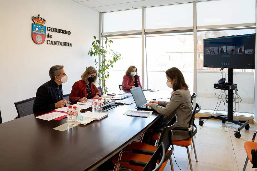 El vicepresidente y consejero de Universidades, Igualdad, Cultura y Deporte, Pablo Zuloaga, preside la Comisi&oacute;n para la Igualdad de G&eacute;nero del Gobierno de Cantabria.