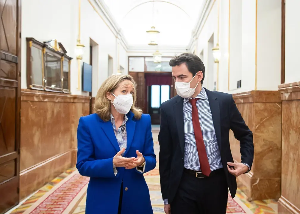 Nadia Calvi&ntilde;o y Pedro Casares