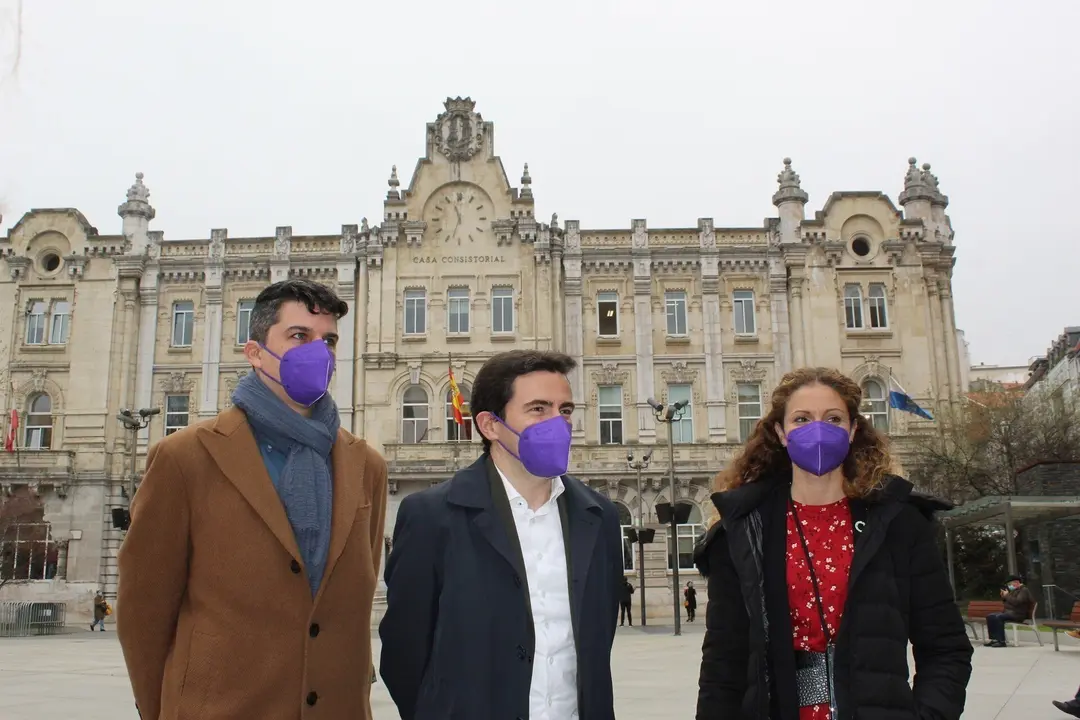 Fern&aacute;ndez, Casares y Qui&ntilde;ones