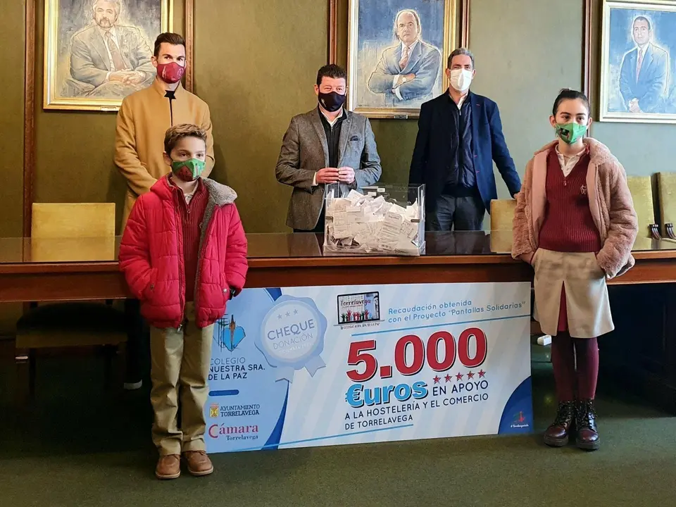 Sorteo del proyecto 'Pantallas Solidarias'