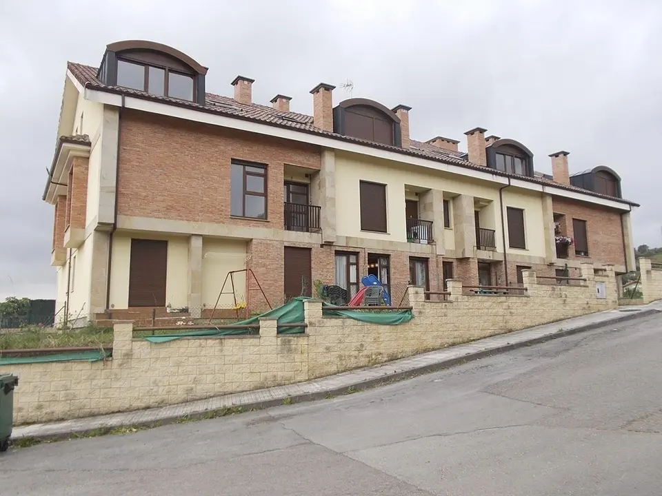 Archivo - Viviendas en Cantabria. Subasta procuradores