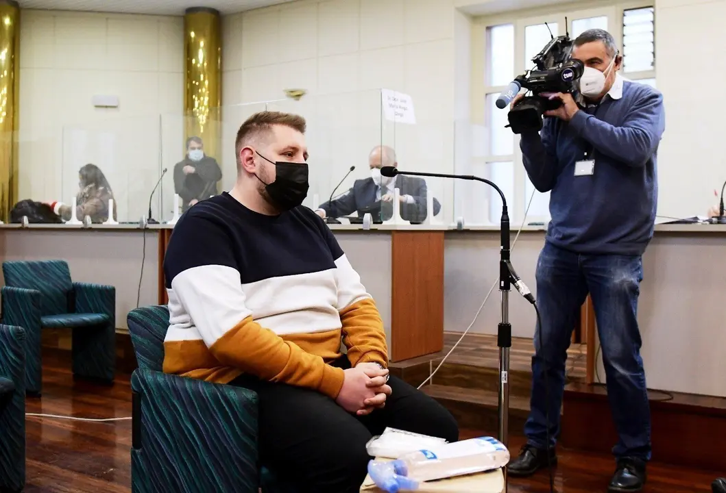 AMP.Exjefe de voluntarios de Ramales (Cantabria) dice que no provoc&oacute; el fuego, sino que fue "por instinto" a comprobarlo